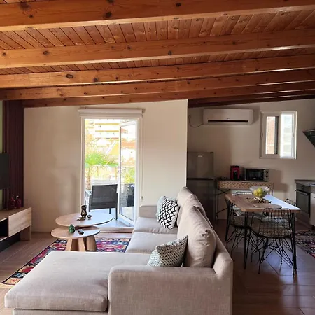 Apartment Terrace Escape